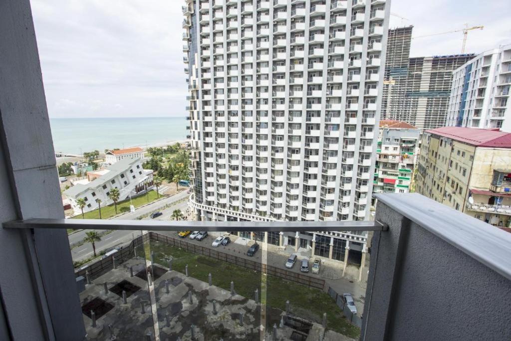 Apartment On Sherif Khimshiashvili Street 15B Batumi Eksteriør bilde