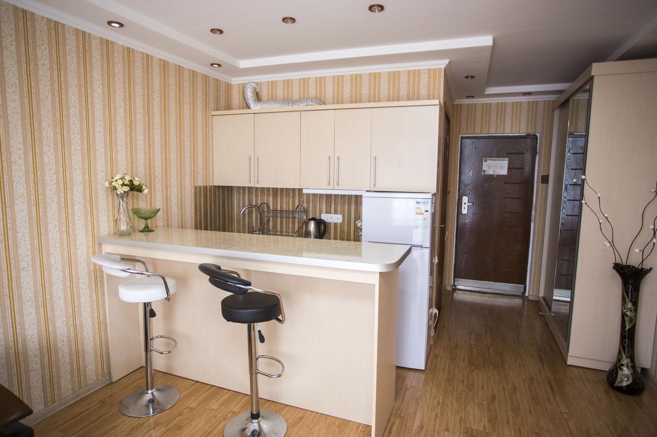 Apartment On Sherif Khimshiashvili Street 15B Batumi Eksteriør bilde